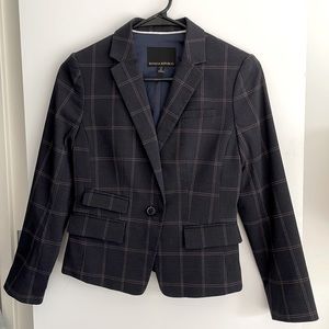 Never worn Banana Republic Classic Blazer in navy plaid